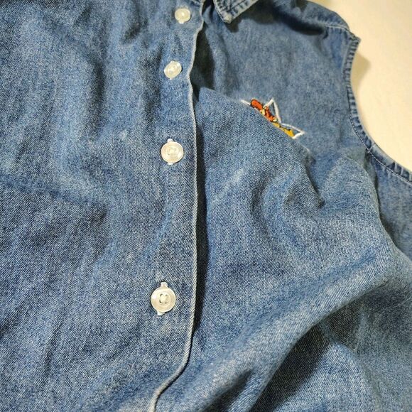VTG 90s Disney Tigger Embroidered Sleeveless Denim Shirt Womens L Y2K Pooh Top - Picture 11 of 11
